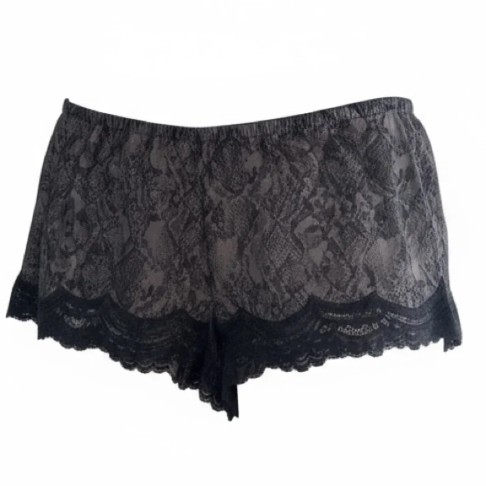INC International Concepts Plus Size Snake Skin Print Lace Trim Women's Shorts